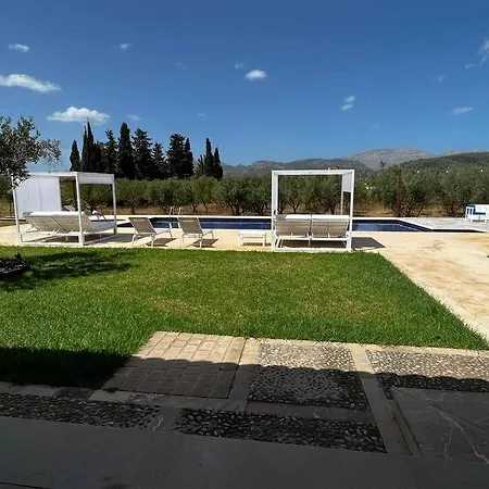 别墅 Moderne Finca, Alleinlage, 15min Zum Playa Del Muro 布格